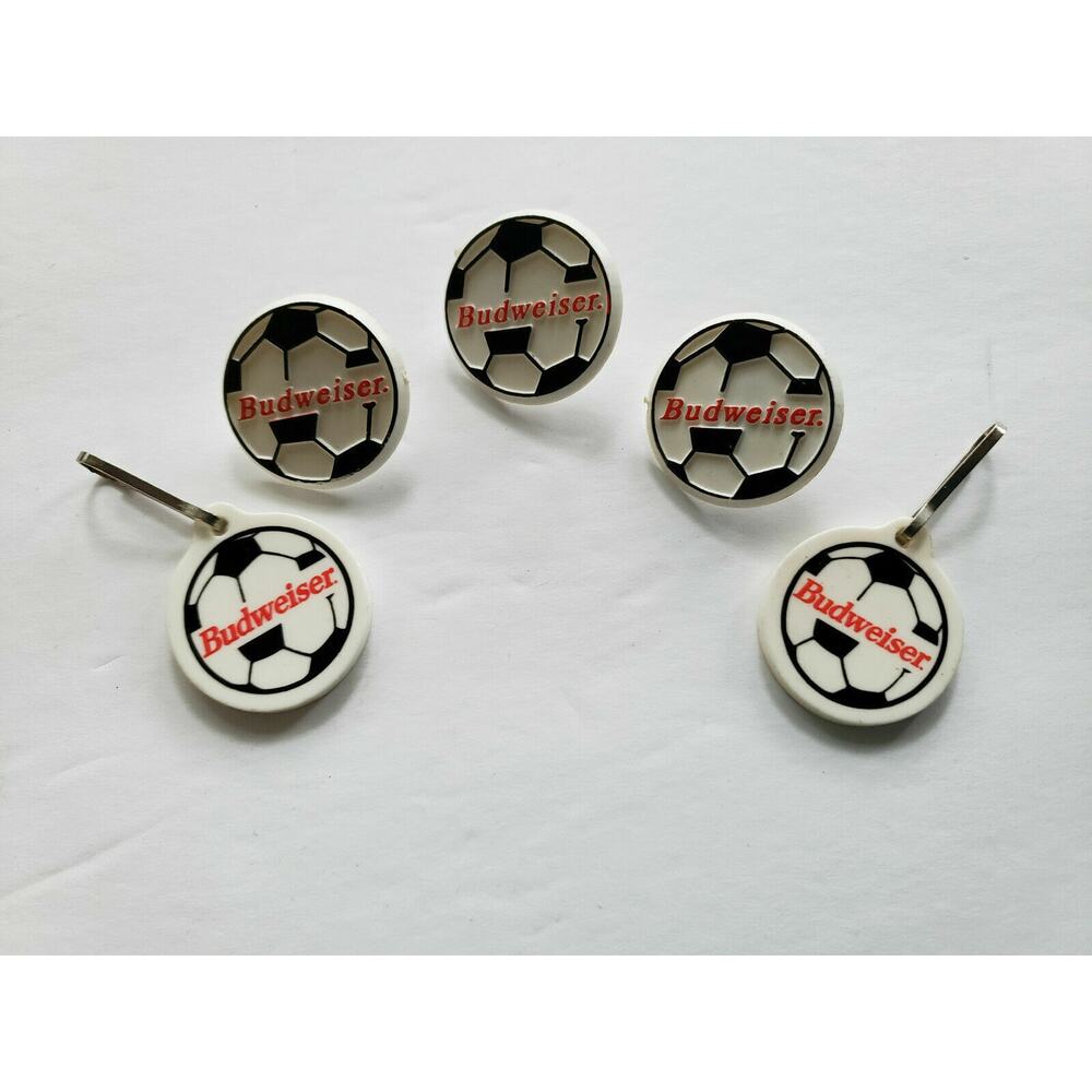 Vintage BUDWEISER (3)SOCCER PINS (2) SOCCER CLIP KEYCHAINS‎ SET OF 5 BRAND NEW